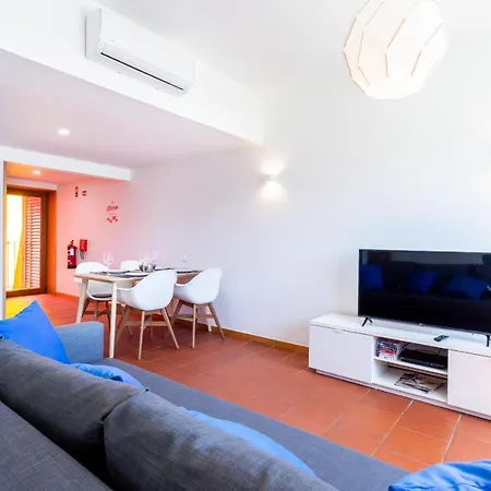 Marina Lovers By Seewest * Lagos