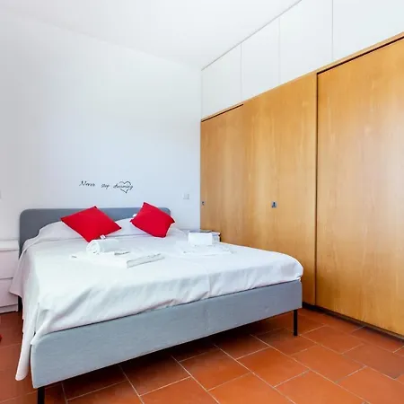 Marina Lovers By Seewest *