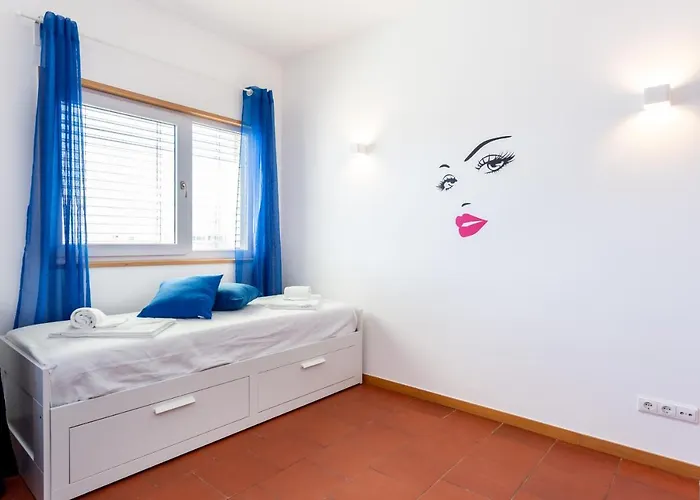 Marina Lovers By Seewest